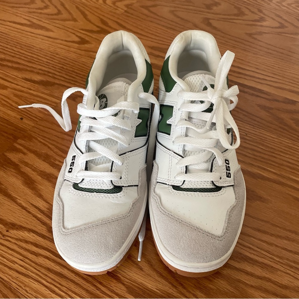 New Balance 550 - Picture 2 of 5